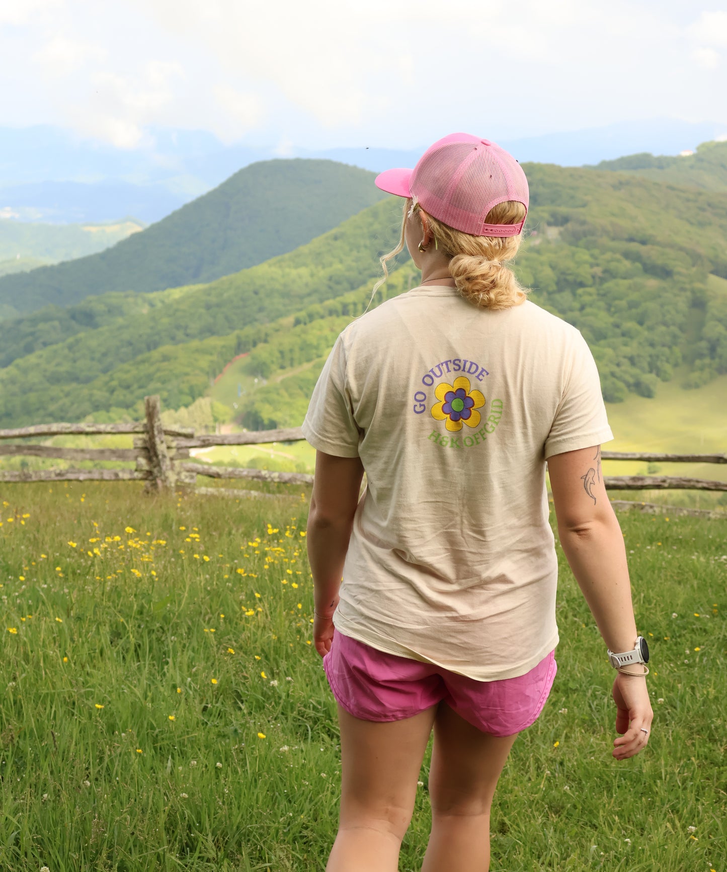 Go Outside - H & K OFFGRID Floral T-Shirt